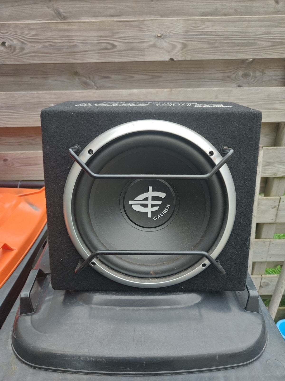 Caliber Subwoofer BC112SA 600W - Goede staat, Ophalen of Verzenden, Zo goed als nieuw