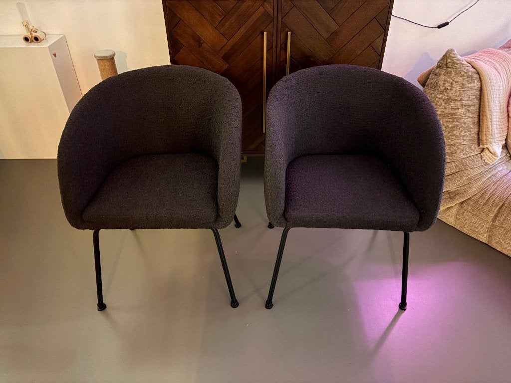 2 Eetkamerstoelen bouclé van Karwei, Ophalen, Twee, Zwart, Zo goed als nieuw