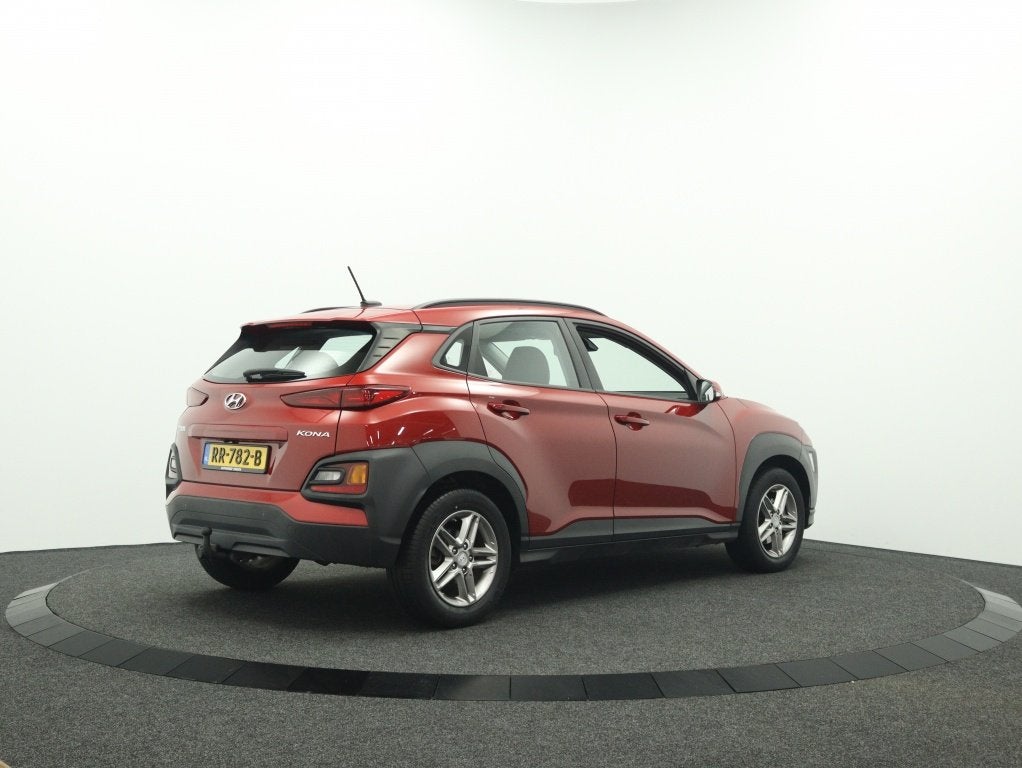 Hyundai KONA 1.0T Comfort | Trekhaak | Carplay navigatie | C, Auto's, Hyundai, Keurmerk '100% Onderhouden', 12 maanden, Stof, Gebruikt