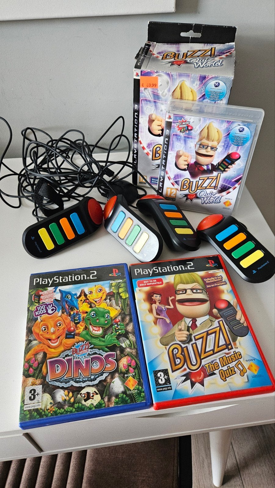 Buzz spellen dino's, buzz quiz tv, buzz worldquiz,4 buzzers, Puzzel en Educatief, Ophalen of Verzenden, Zo goed als nieuw, 3 spelers of meer