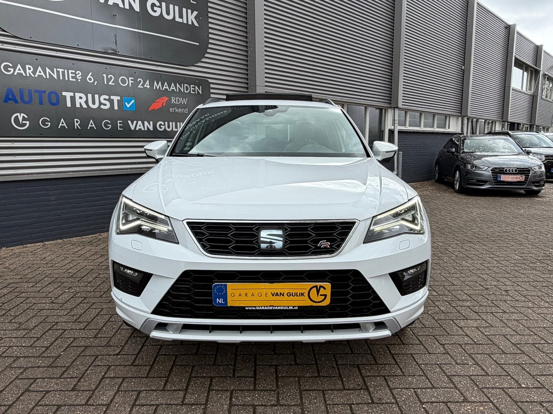 SEAT Ateca 2.0 EcoTSI FR 4DRIVE 190PK Automaat,Trekhaak,Pano, Auto's, Seat, Automaat, Dealer onderhouden, Gebruikt, Ateca