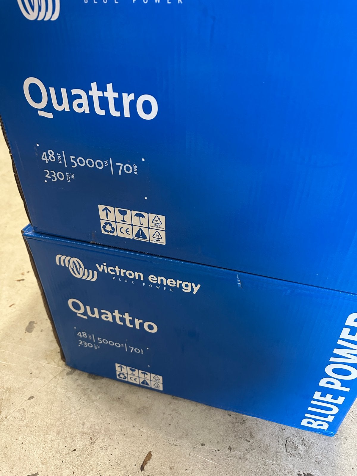 Victron Energy Quattro 48/5000/70 Omvormer/Lader, Ophalen of Verzenden, Zo goed als nieuw, Overige merken, Omvormer