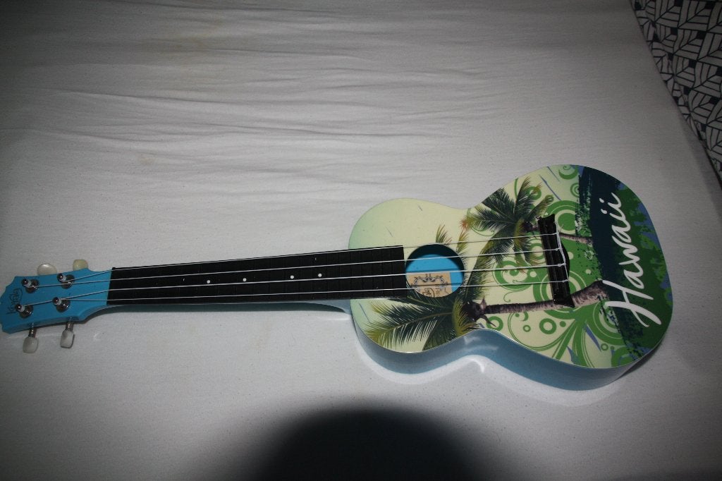 ukelele, Ophalen of Verzenden, Zo goed als nieuw, Overige typen, Met (piezo-)element