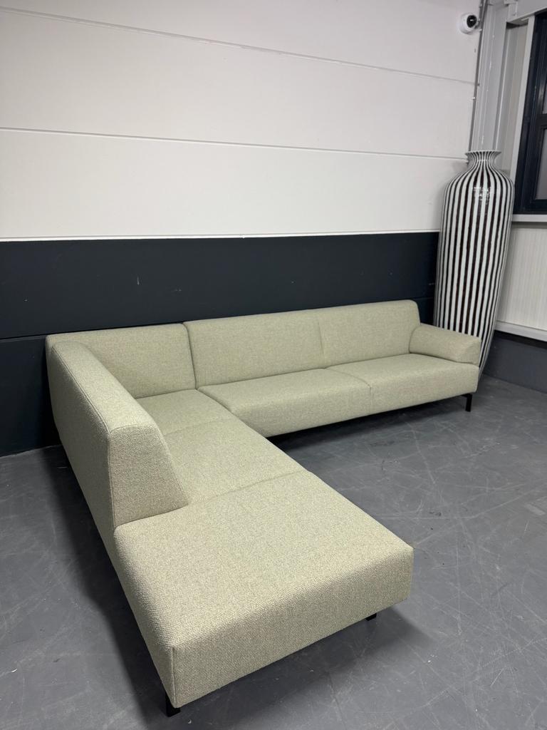 Showroommodel Rolf Benz 310 hoekbank | De Ploeg Monza 05, Huis en Inrichting, Banken | Bankstellen, Ophalen, Hoekbank, Rolf Benz, Gelderland, Eyye, Artifort, Leolux