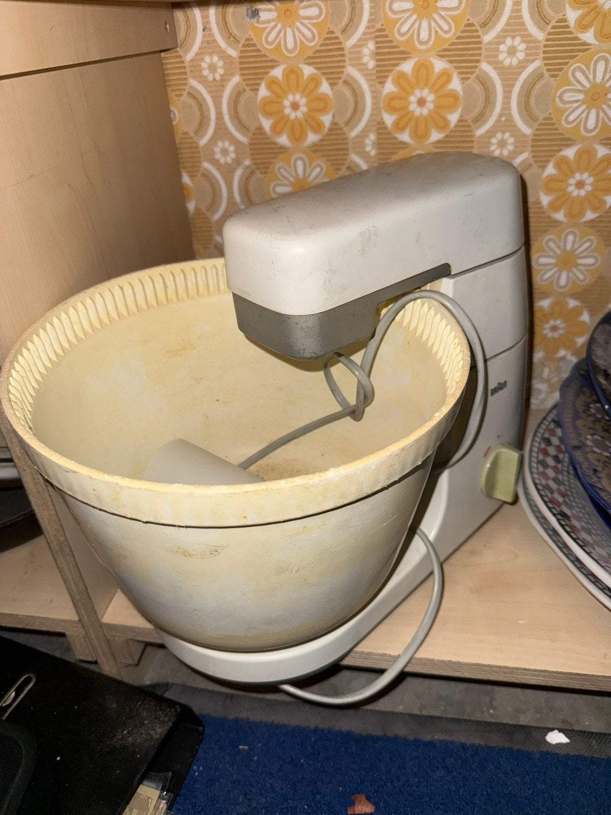 Vintage Braun keukenmachine met mengkom, 3 tot 4 liter, Ophalen of Verzenden, Gebruikt, 2 snelheden