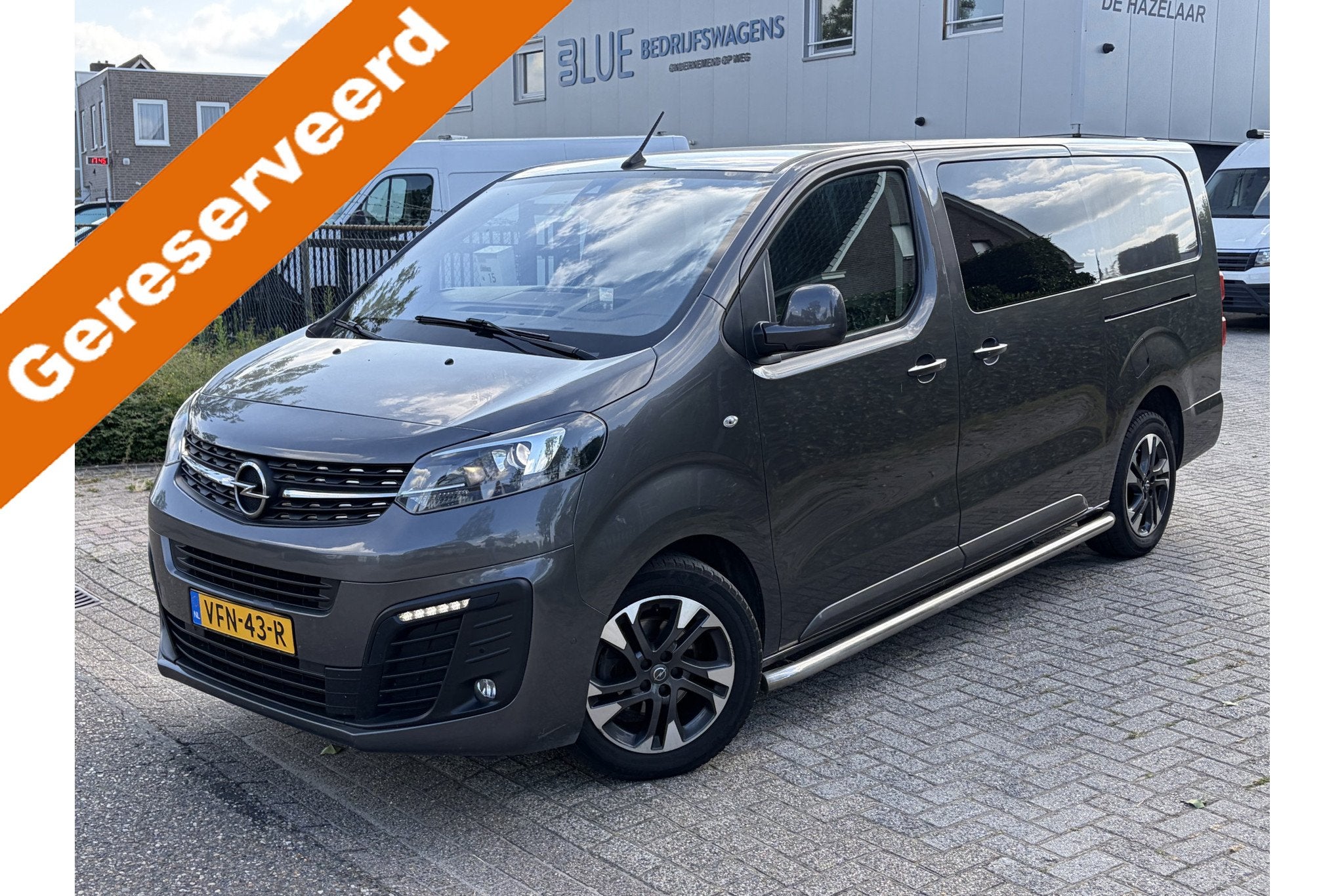 Opel Vivaro 2.0 CDTI 180PK Euro6 Aut. L3H1 DC Innovation+, Gebruikt, 4 cilinders, 2000 kg, Bedrijf