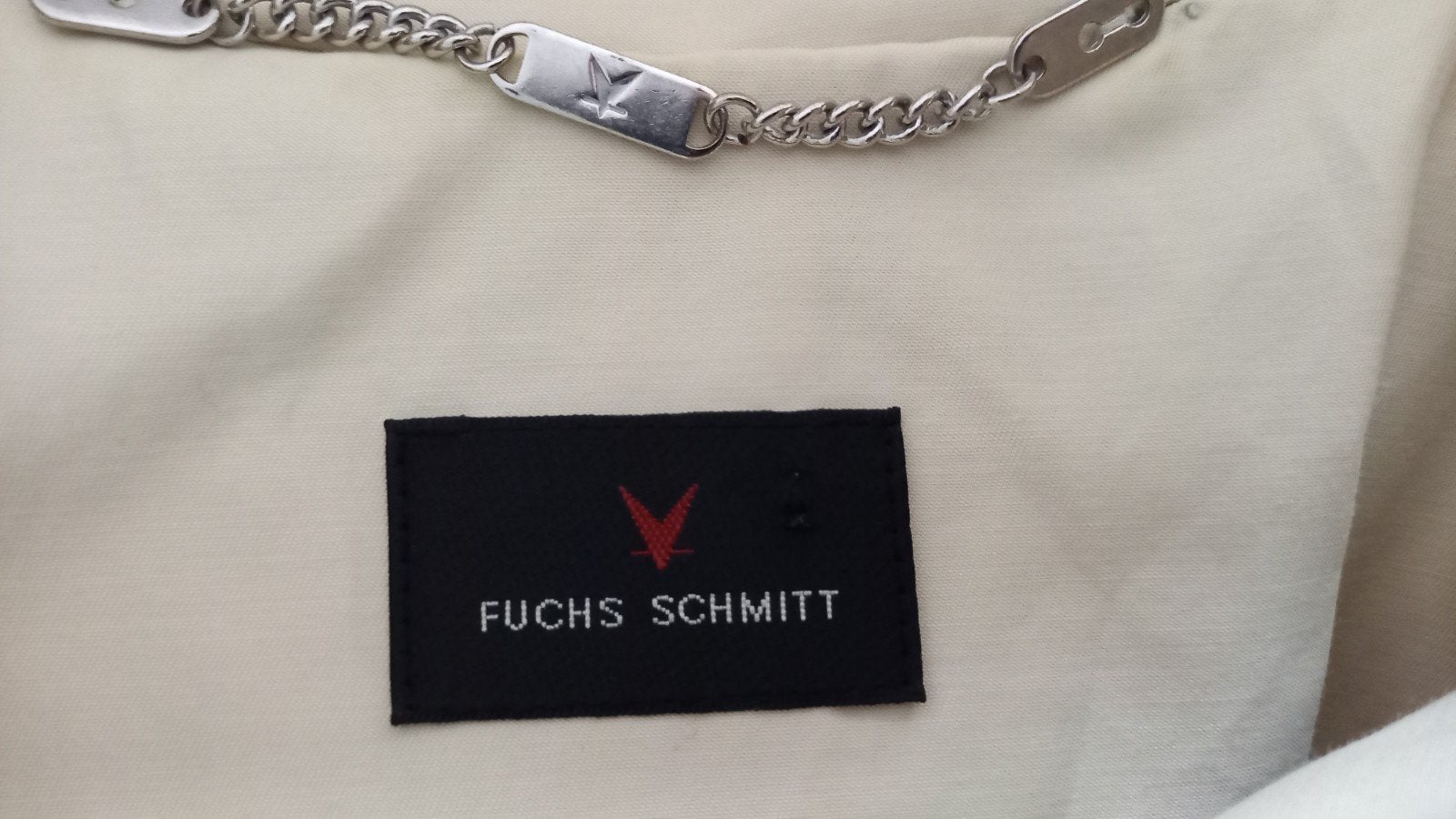 FUCHS SCHMITT  TRENCHCOAT  MAAT 42., Kleding | Dames, Jassen | Zomer, FUCHS SCHMITT, Beige, Maat 42/44 (L), Ophalen of Verzenden