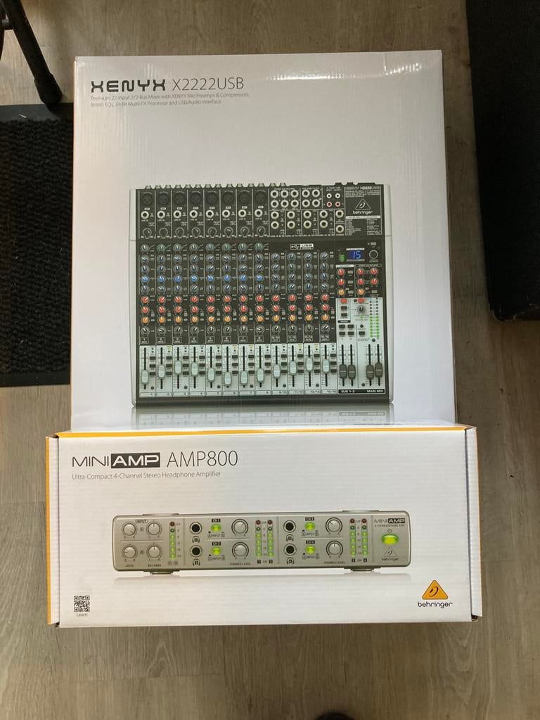 Behringer xenyx 2222 USB 22imput + mini amp 4 channel stereo, Muziek en Instrumenten, Ophalen, Zo goed als nieuw