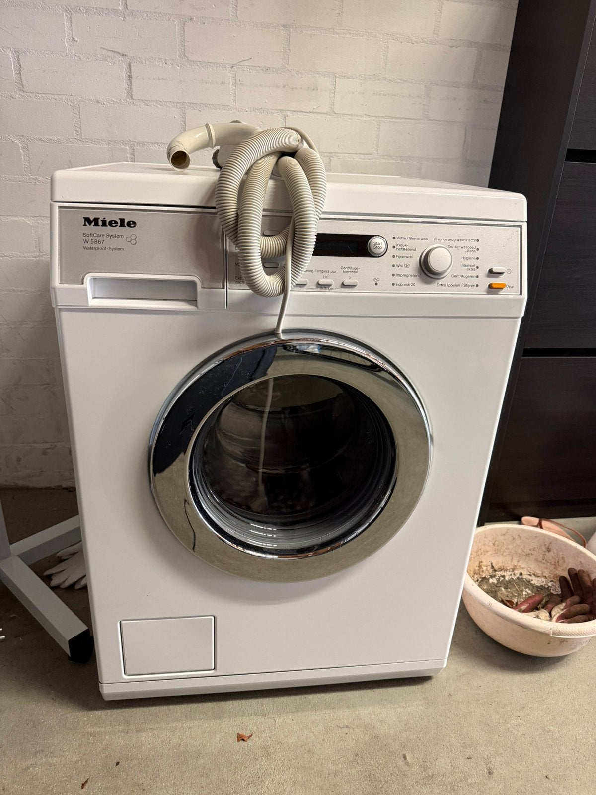 Miele wasmachine W 5876, Ophalen, Zo goed als nieuw, 85 tot 90 cm, 1200 tot 1600 toeren