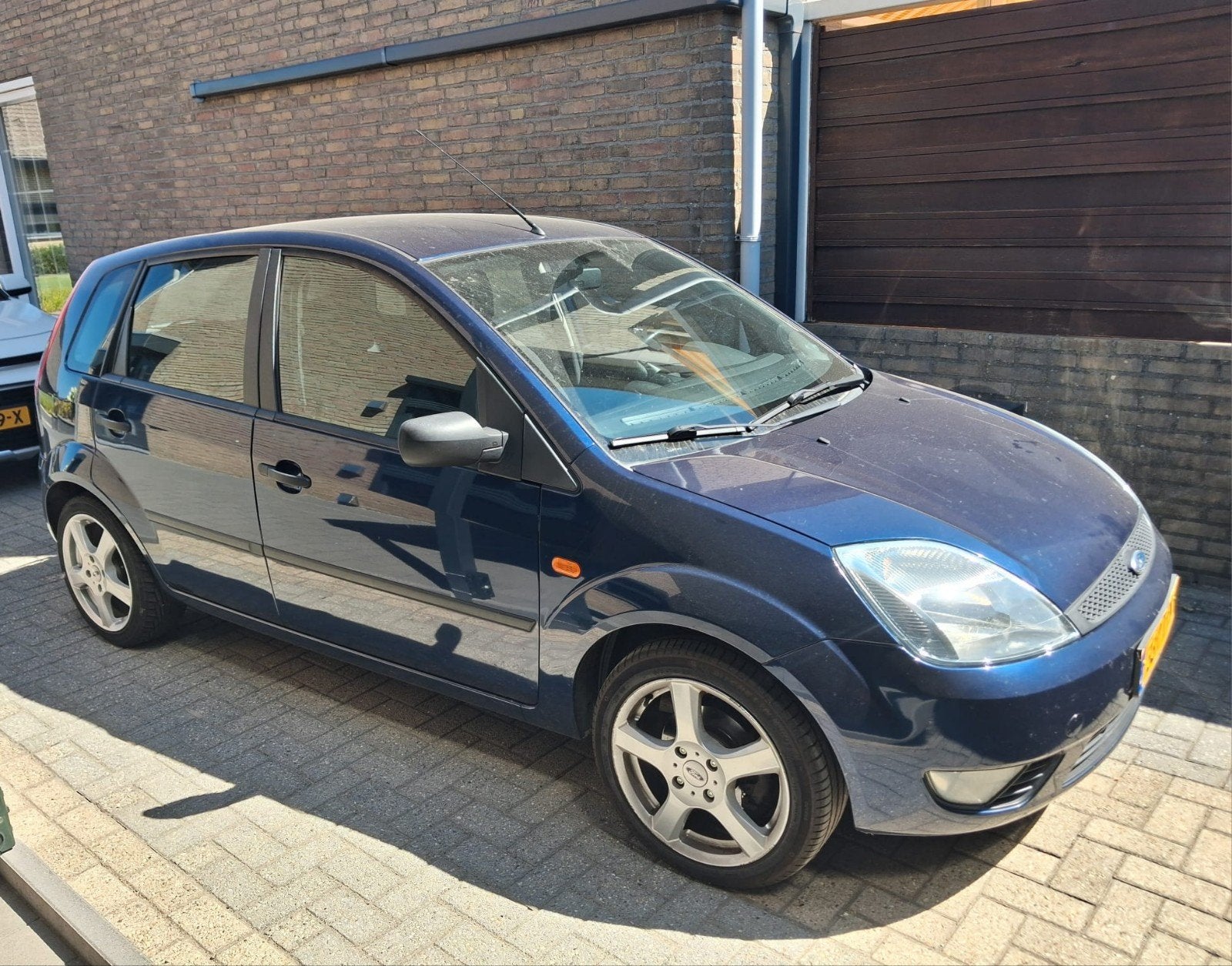 Ford Fiësta 1.4 Tdci 5DR 2004 Blauw, Auto's, Voorwielaandrijving, 750 kg, Origineel Nederlands, Particulier