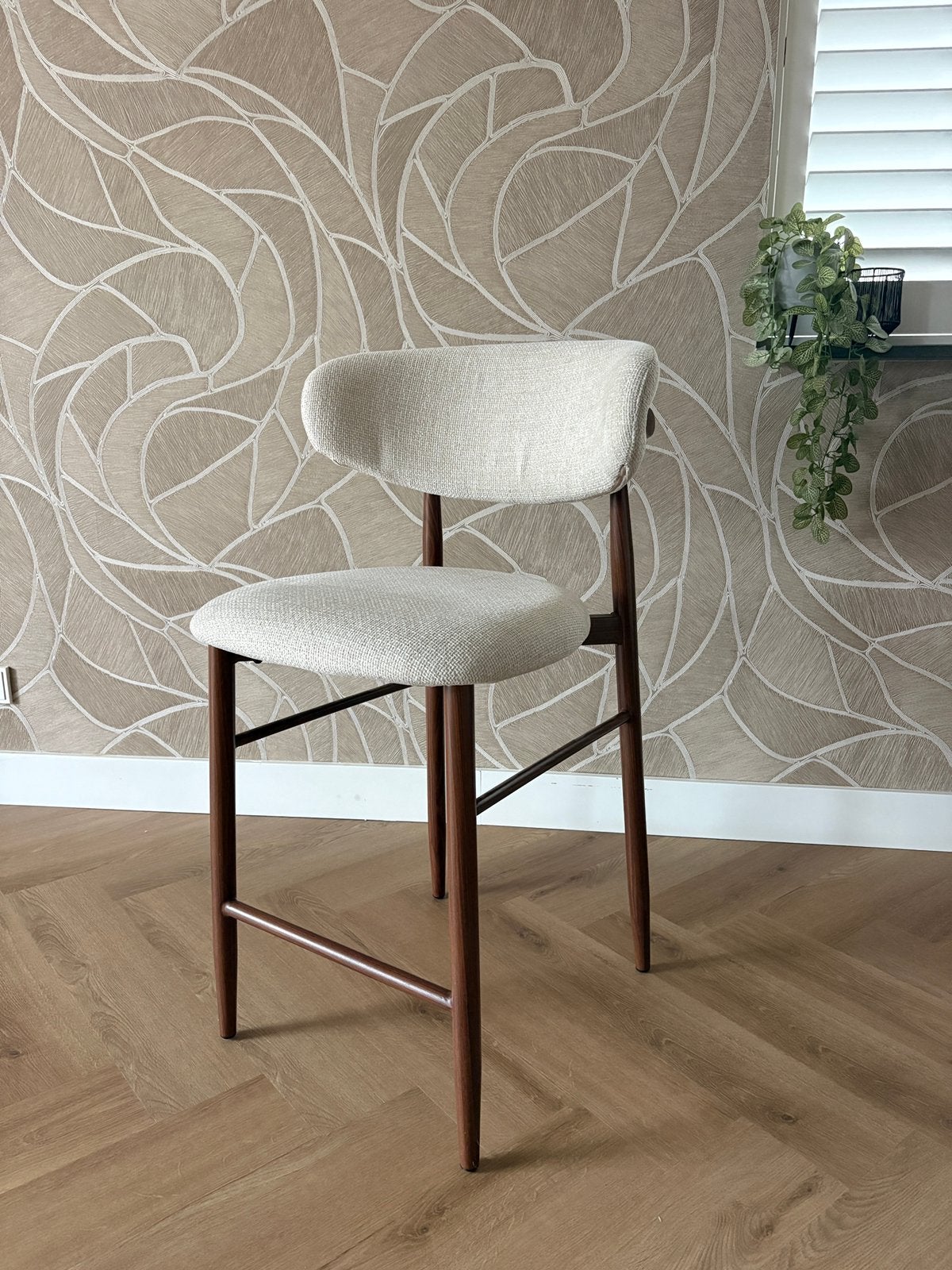 4x Luxe Japandi barkrukken | Beige & Walnoot | 65cm, Huis en Inrichting, 2 krukken, Ophalen, Zo goed als nieuw, 60 tot 90 cm