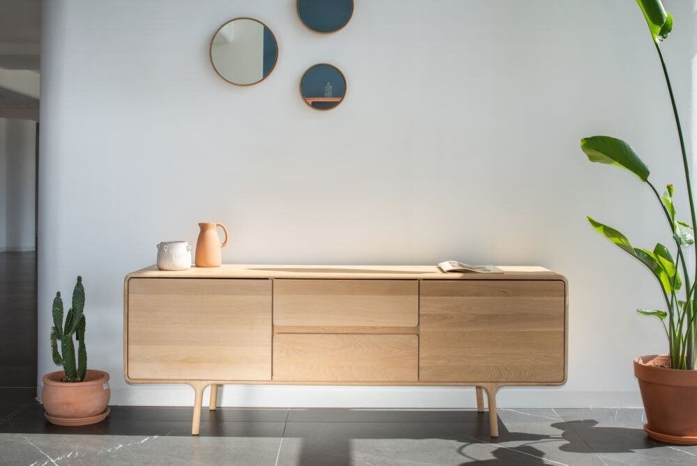 Design Gazzda Fawn sideboard dressoir van 2490 nu 1500, Huis en Inrichting, Ophalen, Nieuw, Vintage retro scandinavisch, 25 tot 50 cm