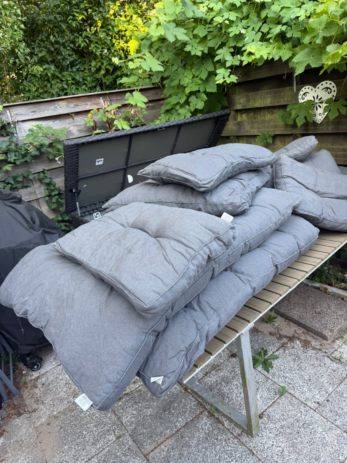 12x als nieuw pallet kussens grijs, Ophalen of Verzenden, Zo goed als nieuw