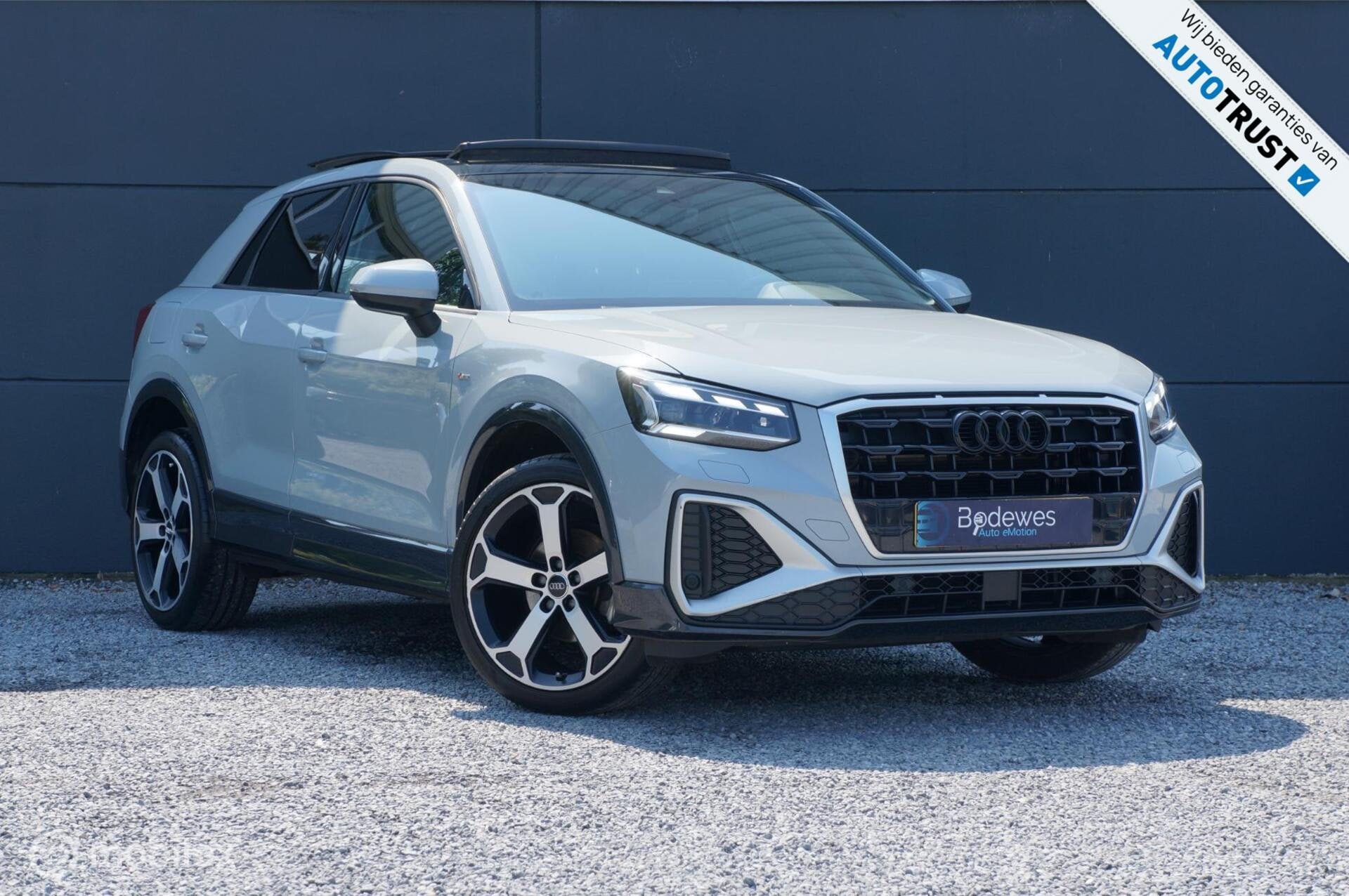 Audi Q2 35 TFSI S Tronic S Edition SLine Pano Matrix Cam PDC, 4 cilinders, 150 pk, Leder en Stof, Origineel Nederlands