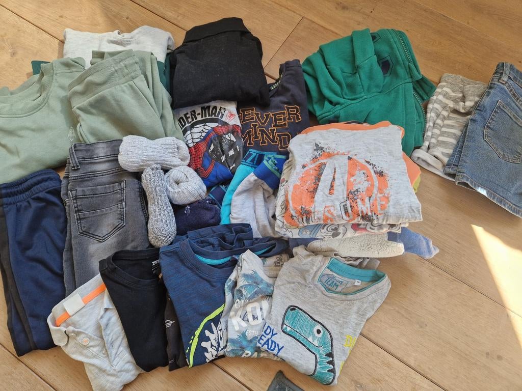 Gratis jongens speel kleding 80 tm 116, Ophalen, Gebruikt