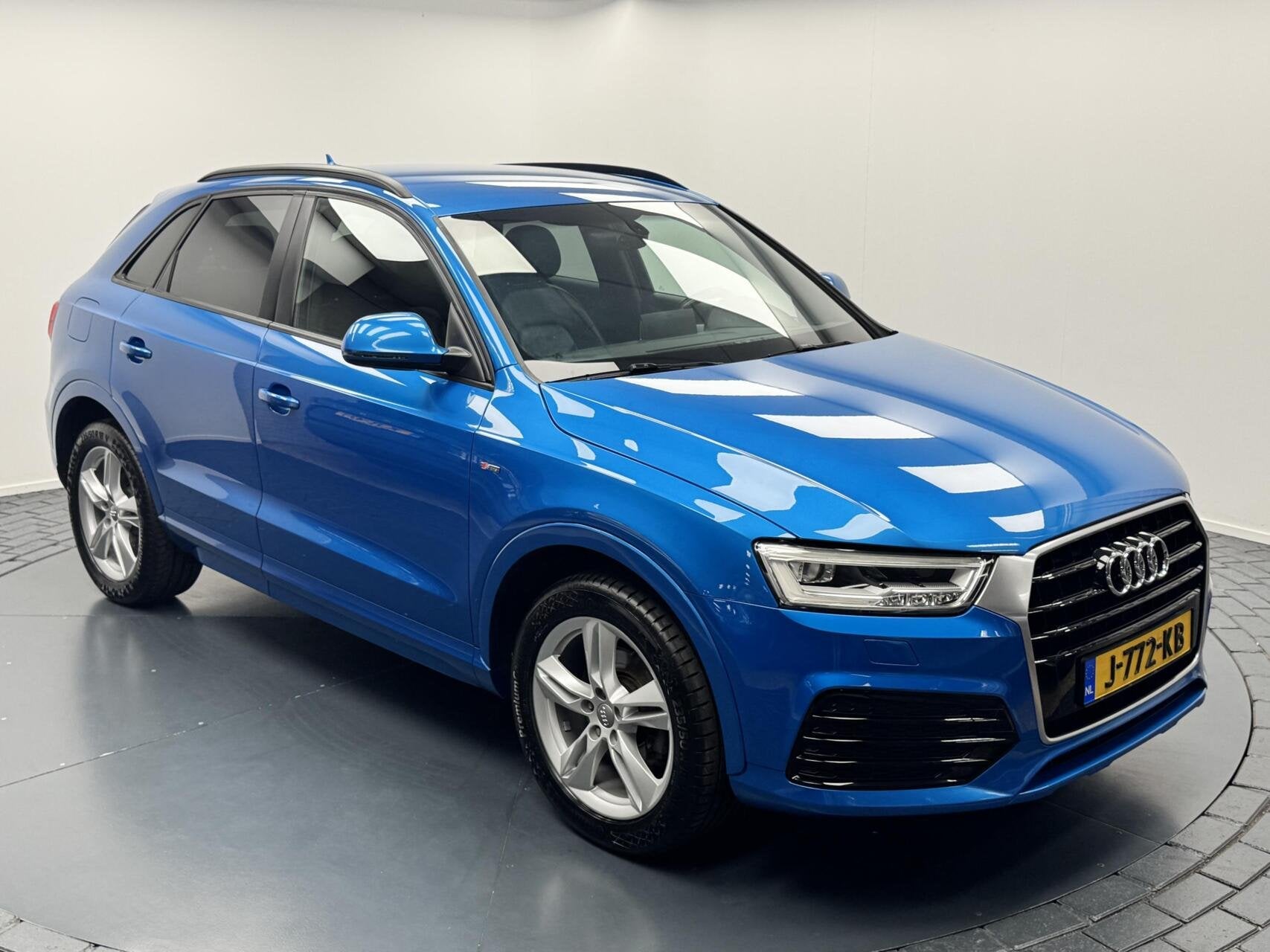 Audi Q3 1.4 TFSI CoD S-Line Automaat-Leder-Navigatie-Cr.cont, Auto's, 1380 kg, 4 cilinders, Blauw, Leder