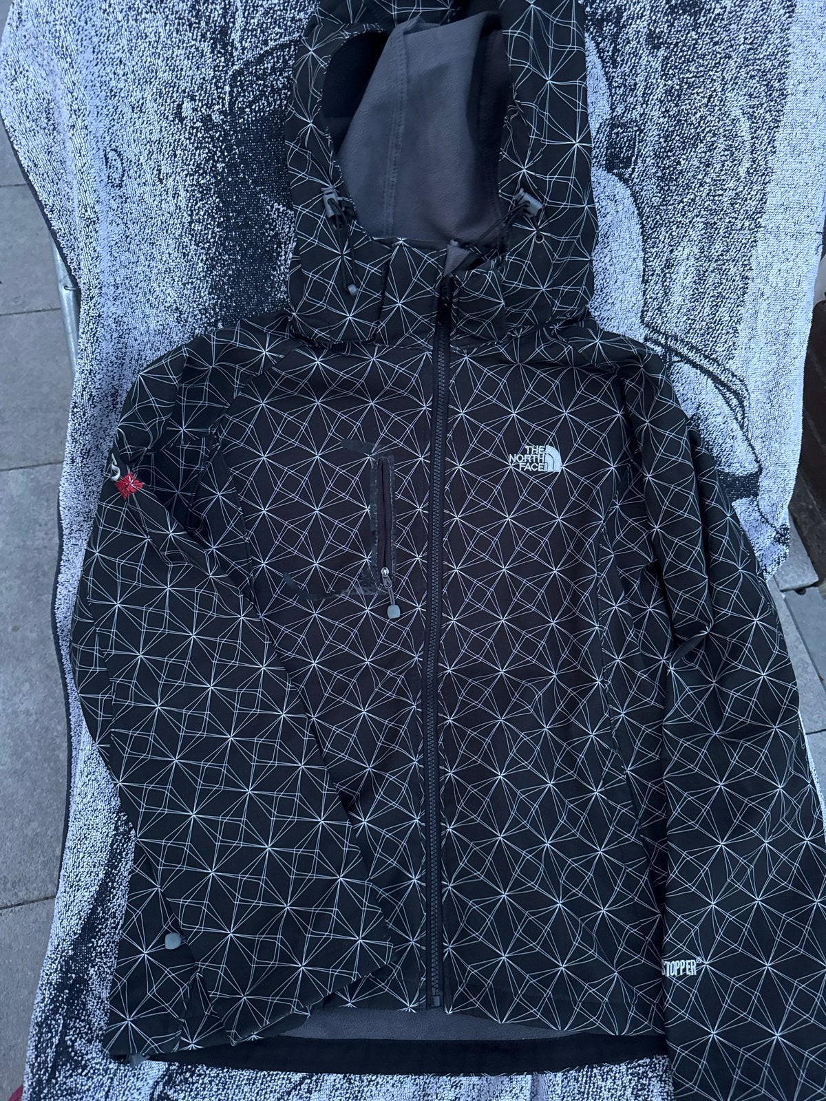 The North Face Topper Jas Zwart met Patroon maat medium 152, Ophalen of Verzenden, Zo goed als nieuw, Maat 34 (XS) of kleiner