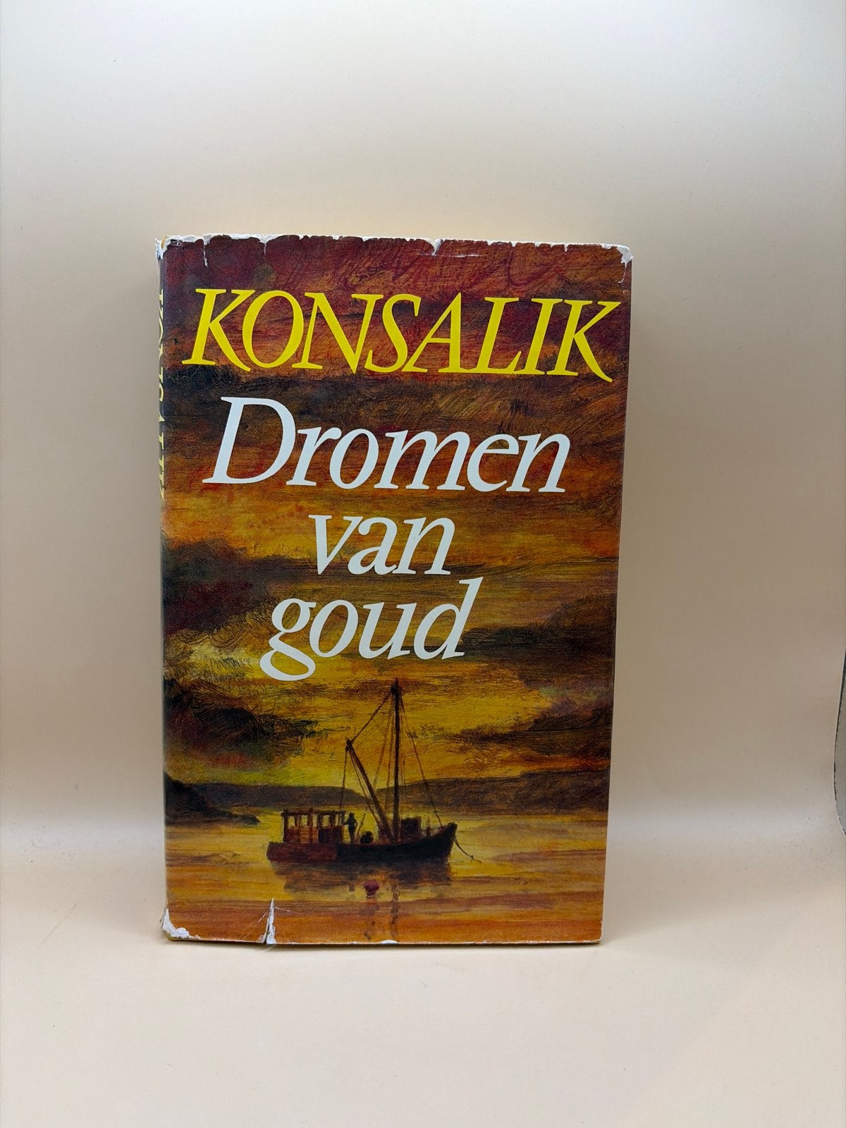 KONSALIK - Dromen van goud (Paperback), Ophalen of Verzenden, Gelezen, Europa overig