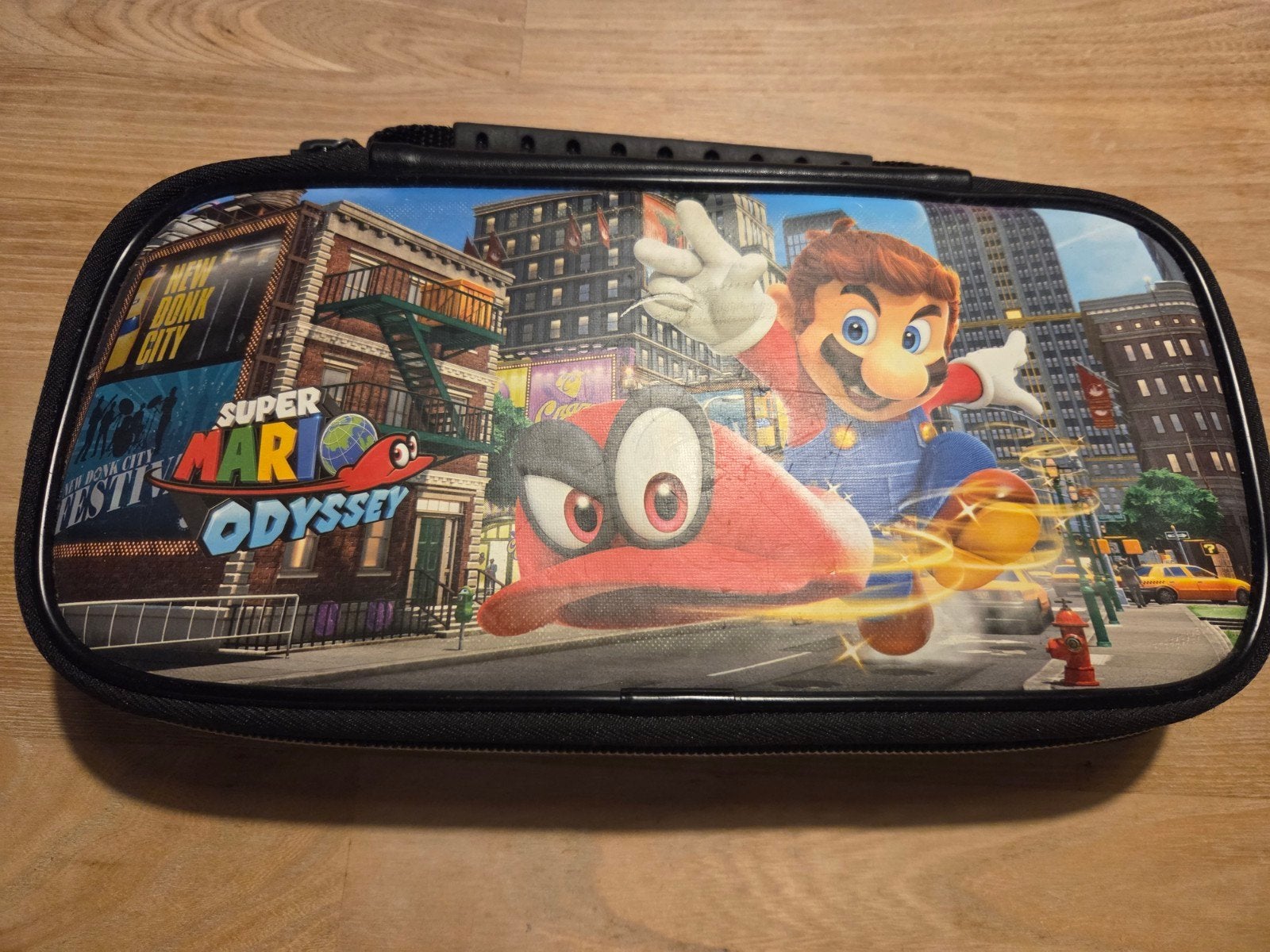 Nintendo Switch reisetui Super Mario Odyssey, Ophalen of Verzenden, Gebruikt, Switch, Overige typen