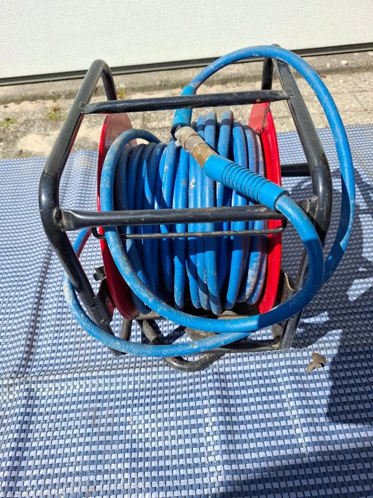 Luchtslang met haspel 25 meter, Ophalen, Gebruikt