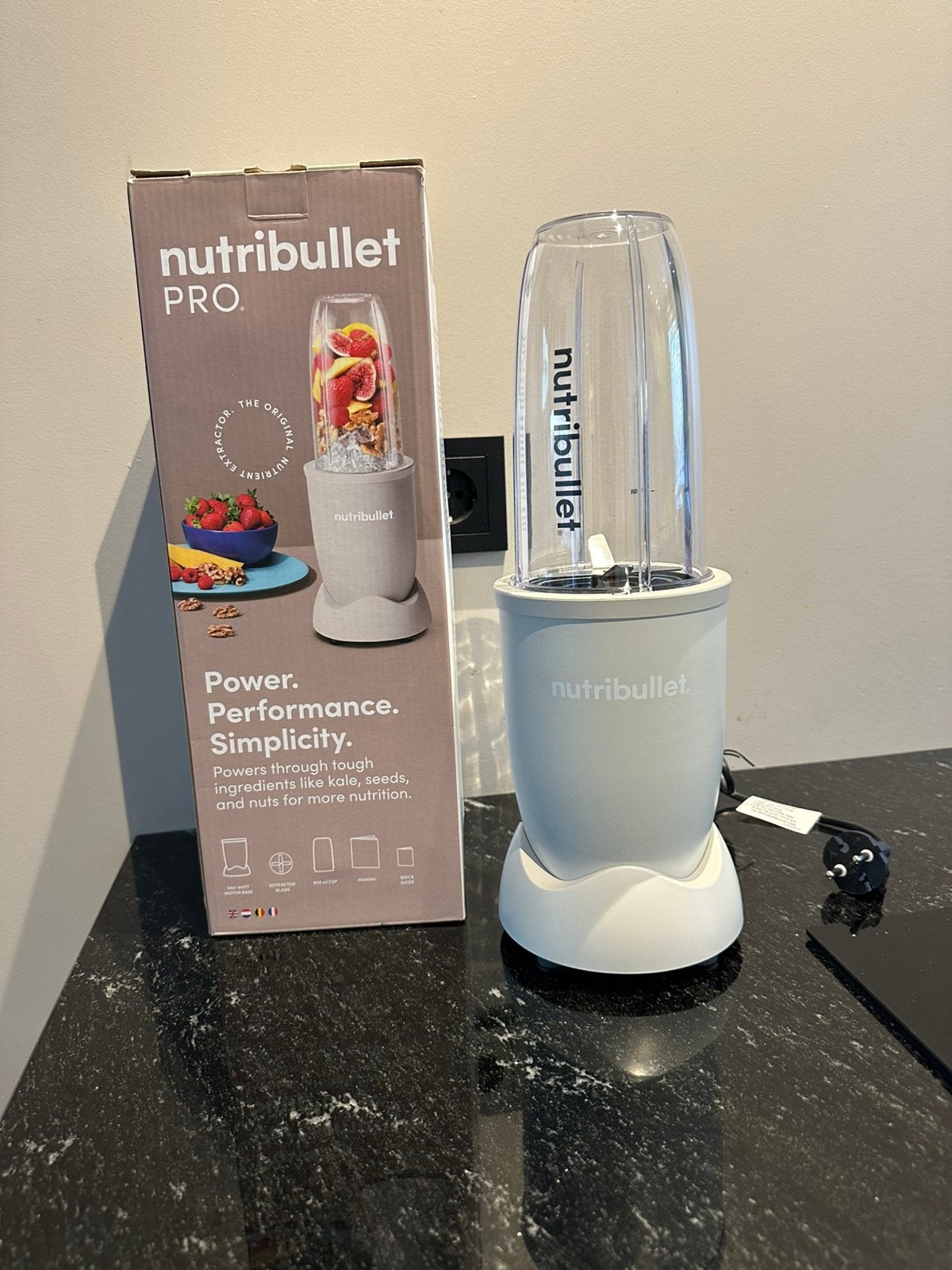 Nieuwe Nutribullet blender 900 WATT pro uitvoering, Huis en Inrichting, Keuken | Keukenbenodigdheden, Ophalen of Verzenden, Nieuw