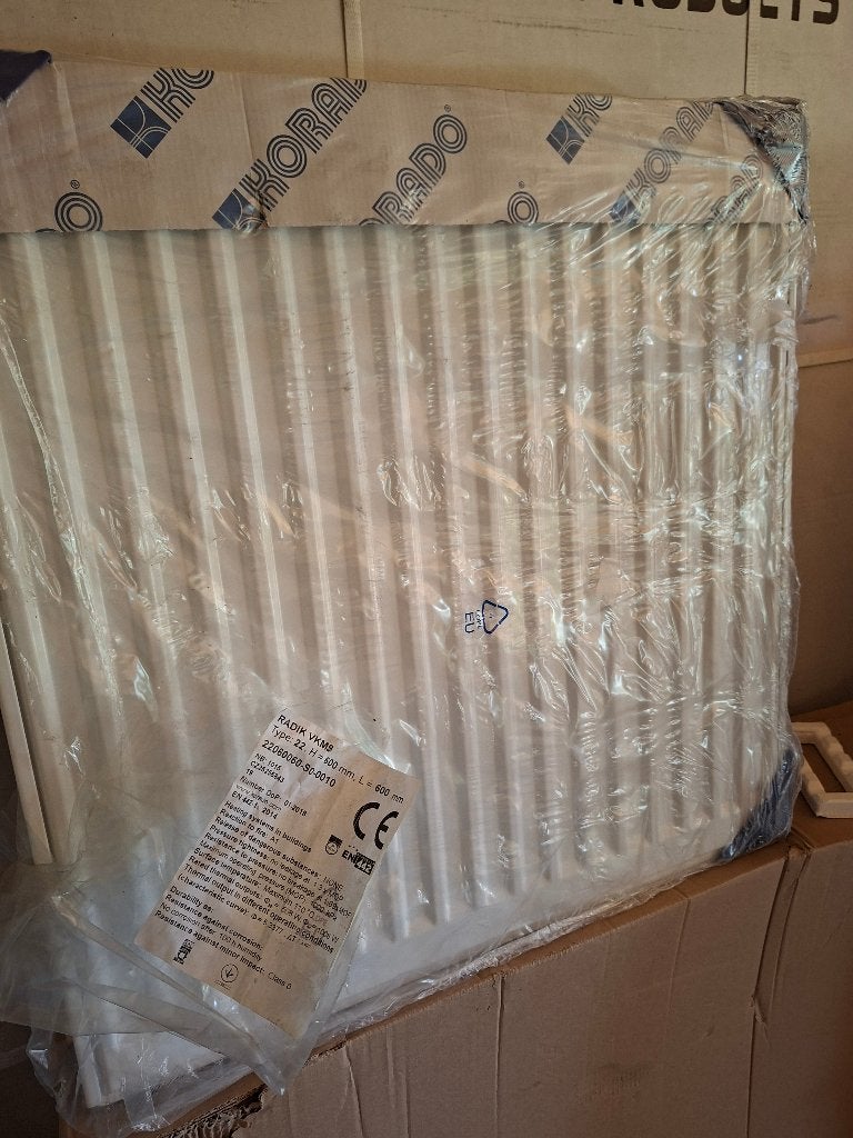 2 x radiator, Doe-het-zelf en Verbouw, Verwarming en Radiatoren, Ophalen, 30 tot 80 cm, Radiator, Nieuw