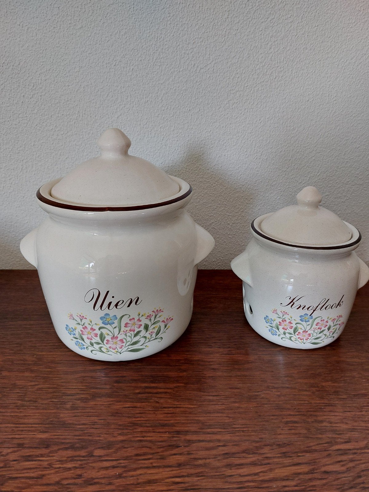Leuke uienpot en knoflookpot, Ophalen