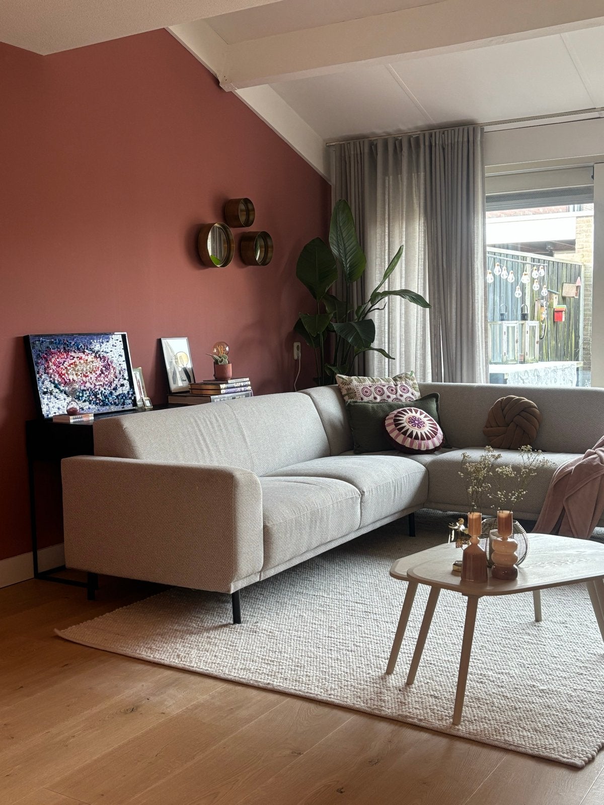 Moderne lichtgrijze Hoekbank - NOUS Living Wehkamp, Huis en Inrichting, Ophalen, 250 tot 300 cm, Gebruikt, 100 tot 125 cm