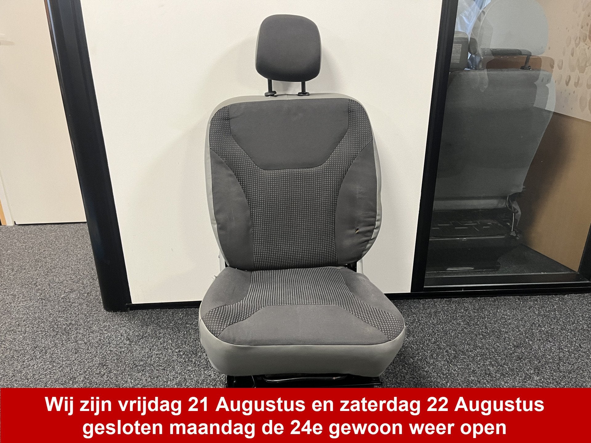 bijrijders stoel Renault Trafic Opel Vivaro Passagiersstoel, Dani Autobedrijven B.V., Gebruikt, Verkoop@daniautomobielen.nl, Ootmarsumseweg 110
7665SE  ALBERGEN, NL