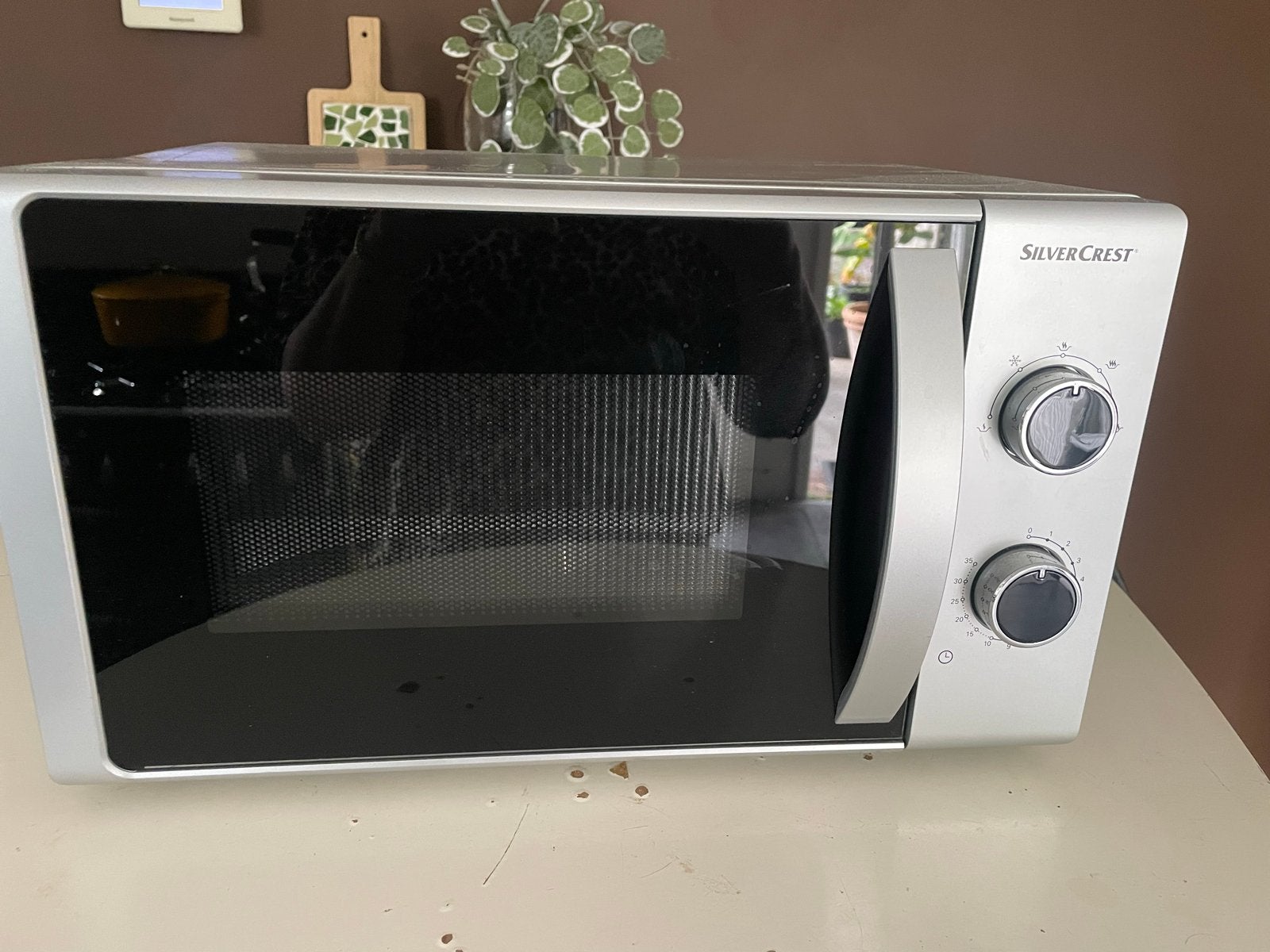 SilverCrest Magnetron SMW 700 D1 - Zo goed als nieuw, Ophalen, Draaiplateau, Magnetron, Zo goed als nieuw