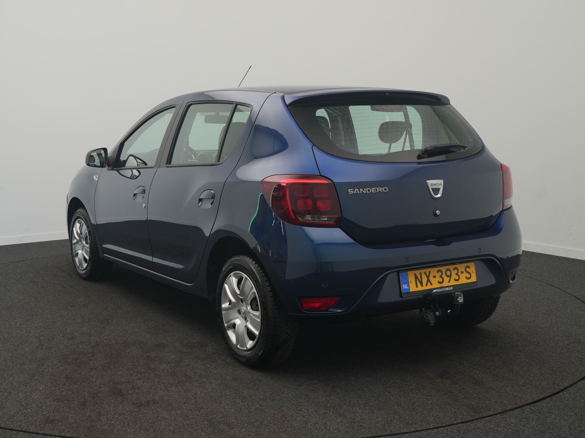 Dacia Sandero TCe 90 Easy-R Laureate - RIJKLAARPRIJS - Autom, Auto's, Euro 6, 525 kg, Blauw, Origineel Nederlands
