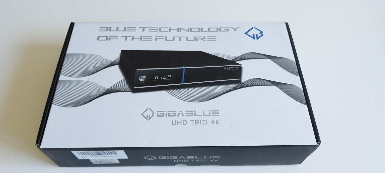 GigaBlue UHD Trio 4K ontvanger - Nieuw in doos, Ophalen, Nieuw, Decoder