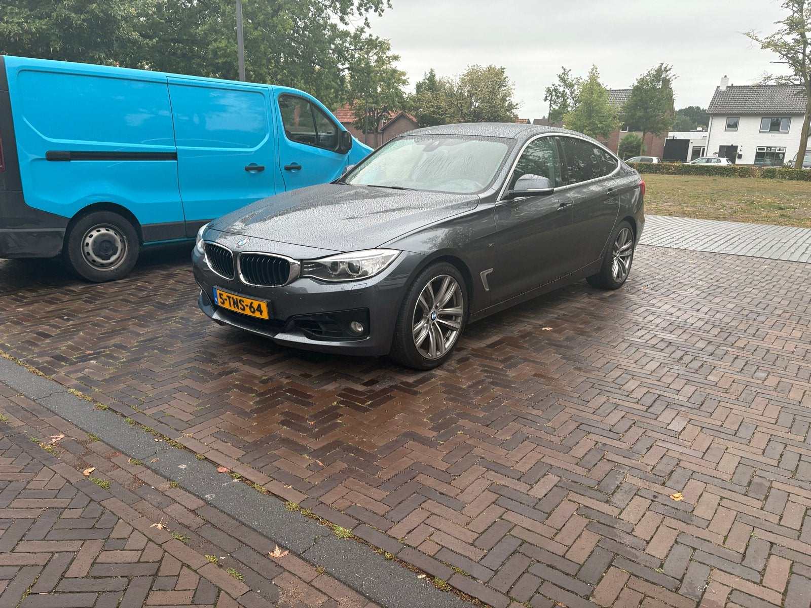 BMW 3-Serie GT 328I Aut8 2014 Grijs, Auto's, BMW, Automaat, 745 kg, 4 cilinders, 75 €/maand