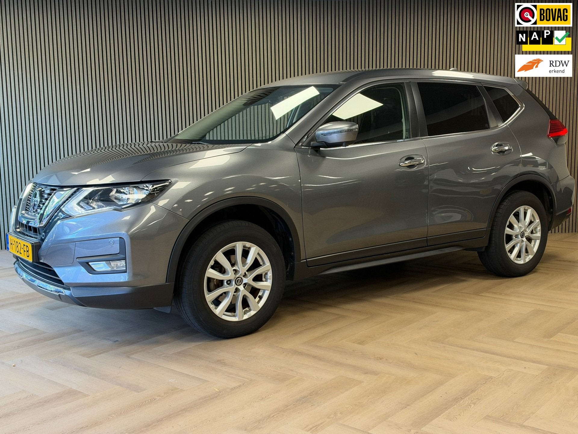 Nissan X-Trail 1.3 DIG-T Acenta AUTOMAAT NAVIGATIE 360CAM CL, Auto's, Stof, Gebruikt, 4 cilinders, Met garantie (alle)
