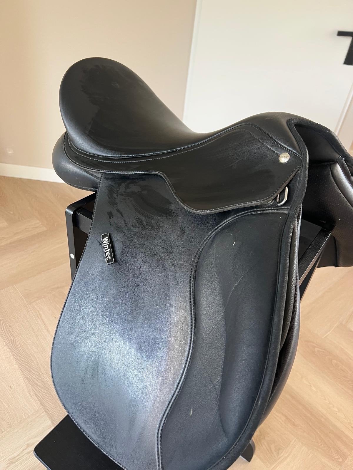Wintec zadel 17,5 inch, Dieren en Toebehoren, Ophalen, Gebruikt, Dressuur
