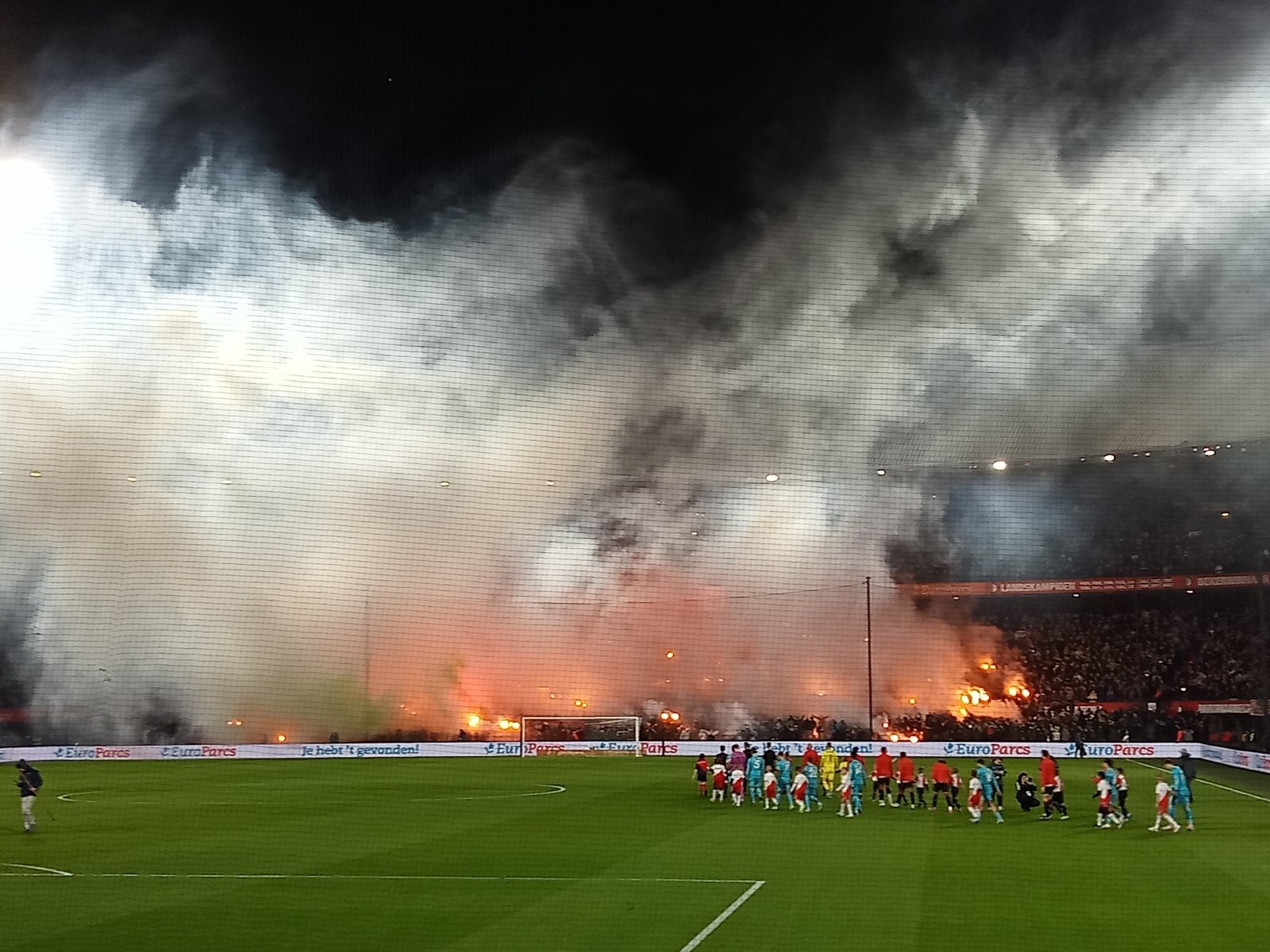 Gezocht 2x Feyenoord - como, Tickets en Kaartjes, Twee personen, Oktober