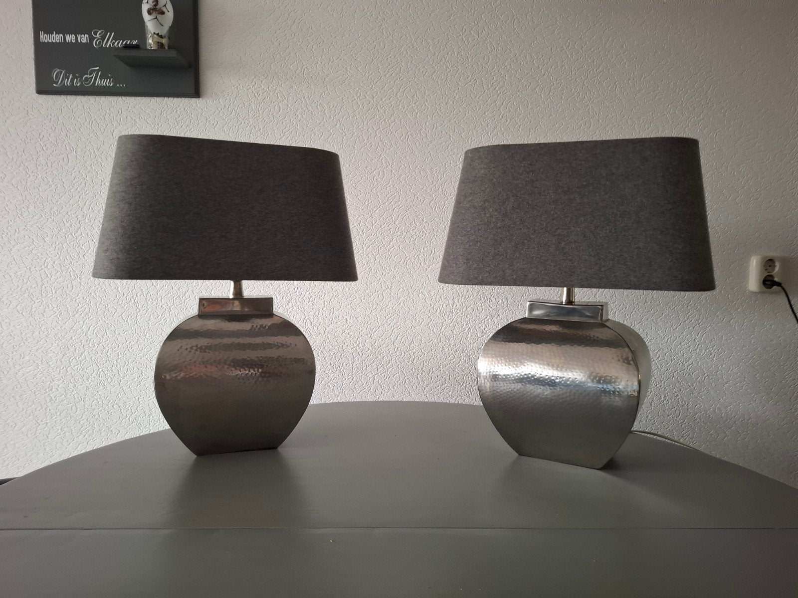 Set van 2 moderne tafellampen met grijze kap