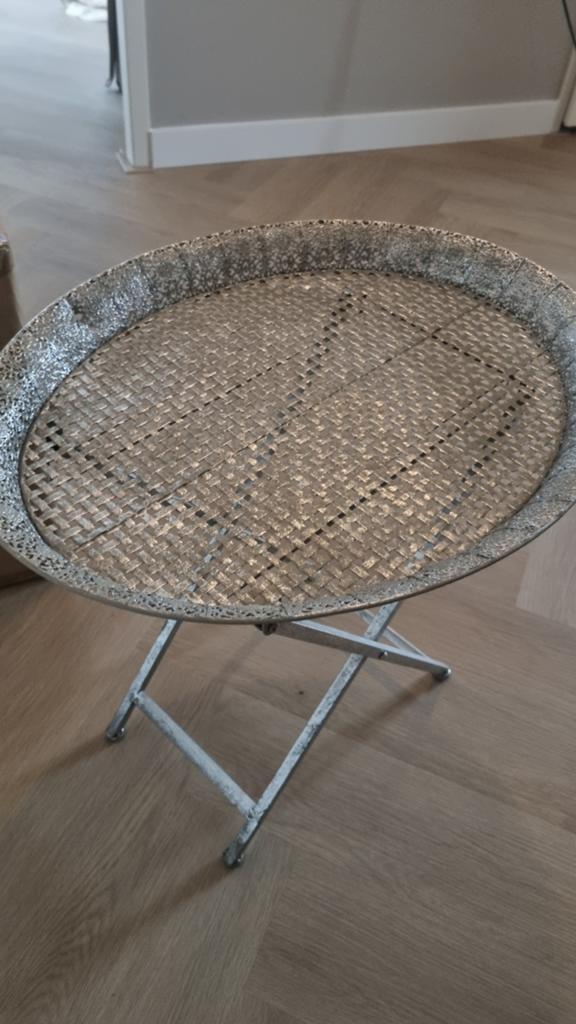 Bijzettafeltje, Huis en Inrichting, Ophalen of Verzenden, Rond, Minder dan 55 cm