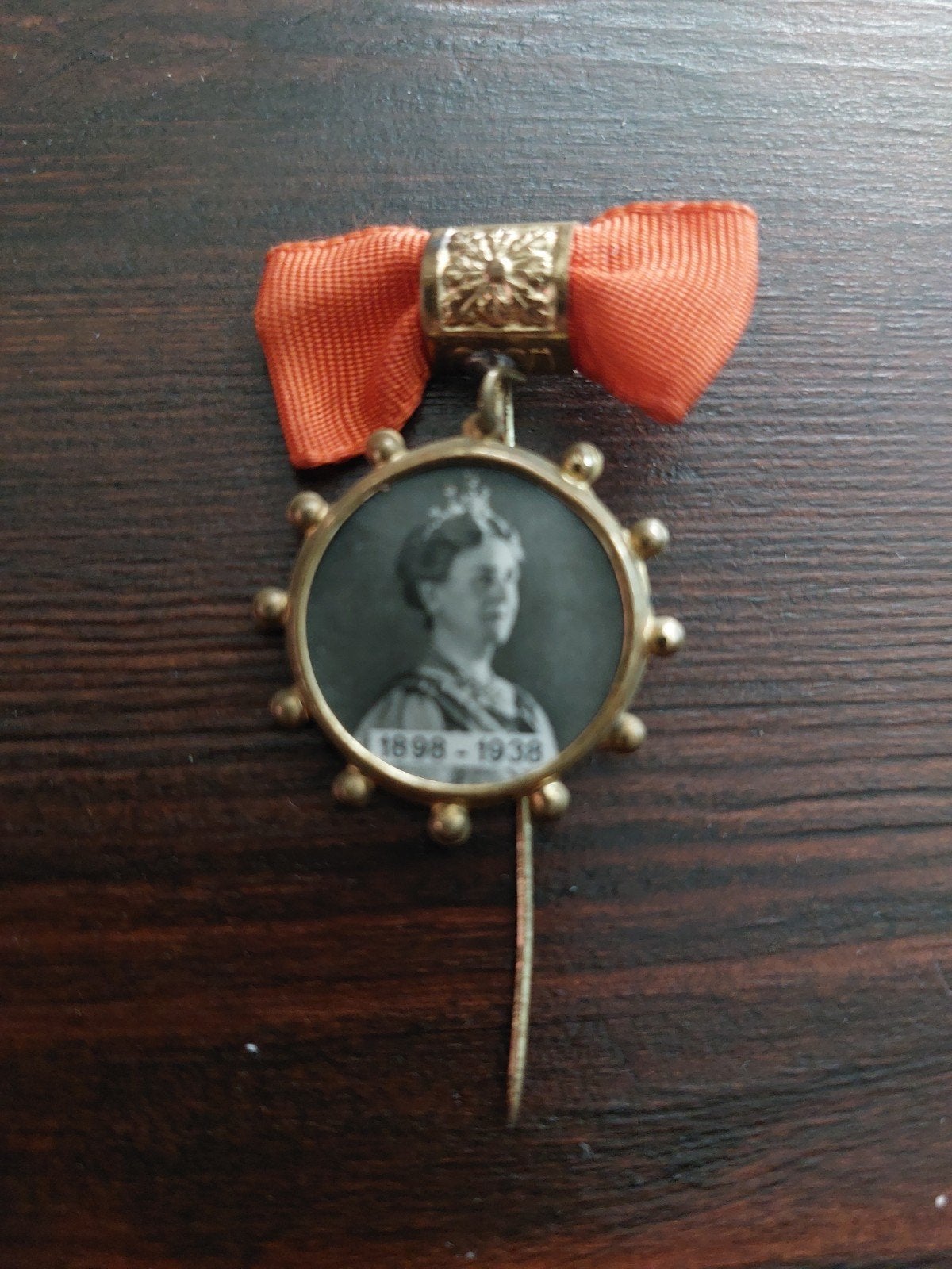 wilhelmina speldje, Ophalen, Overige materialen