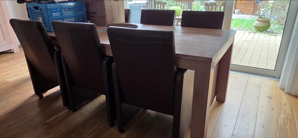 Robuuste houten eettafel met 6 leren stoelen, Huis en Inrichting, Tafels | Eettafels, Gebruikt, 100 tot 150 cm, Ophalen of Verzenden