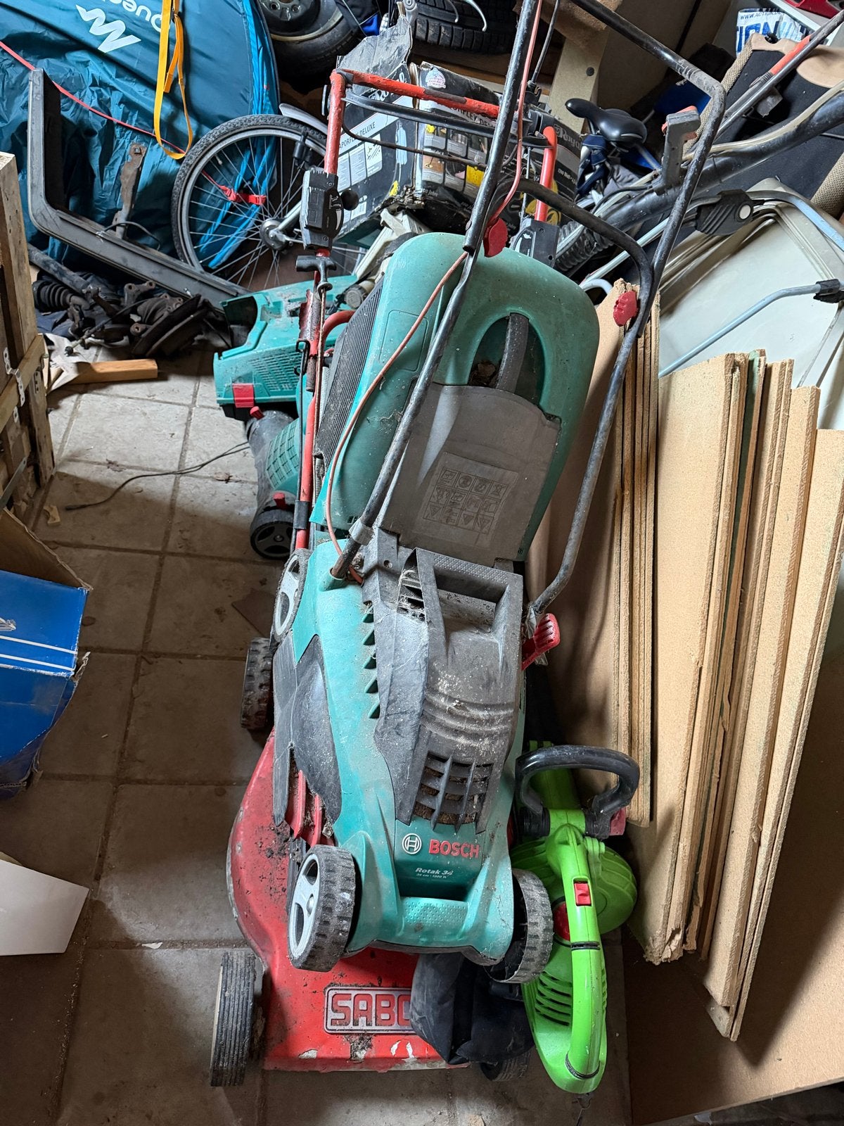 Bosch Rotak 34 elektrische grasmaaier, Ophalen, Cirkelmaaier, Gebruikt, Elektrische grasmaaier