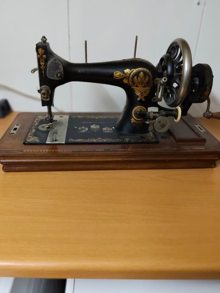 Oude naaimachine, Ophalen