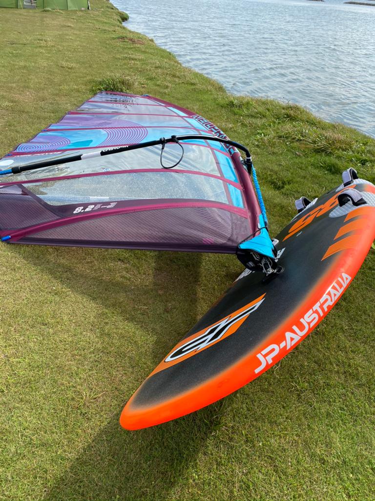 JP Australia 85 (137 liter) Slalom Racing, Ophalen, Gebruikt, Met giek, Minder dan 250 cm