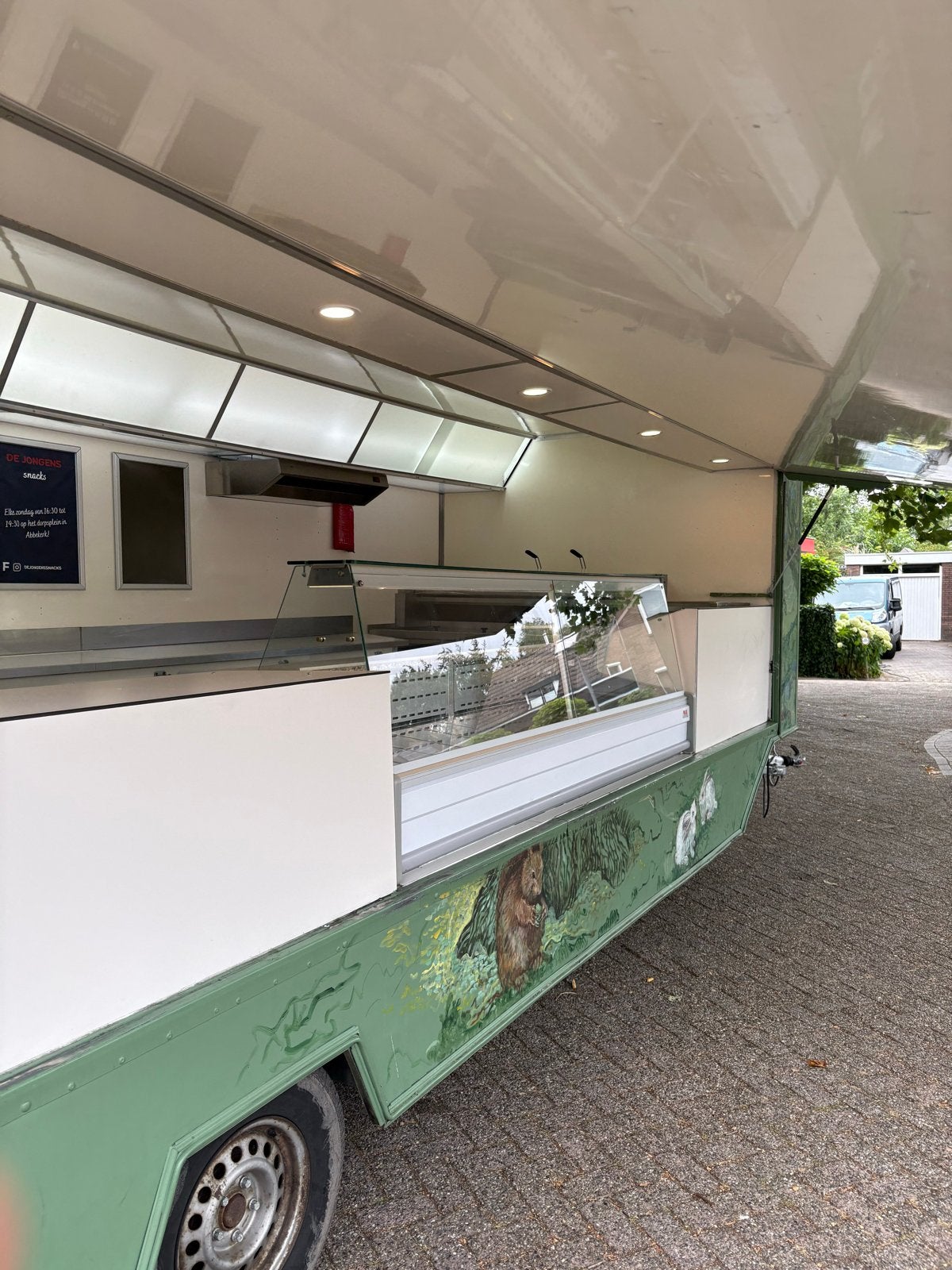 Snackwagen/ foodtruck/ verkoopwagen, Ophalen