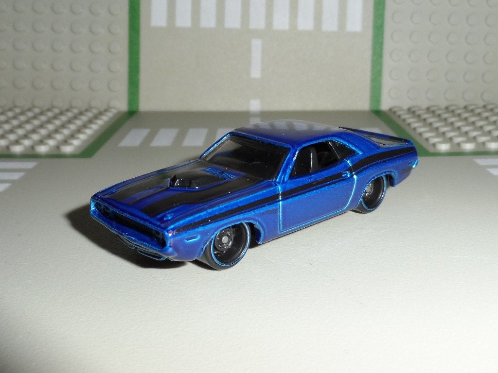 Hot Wheels - '70 Dodge Challenger - 1:64, Ophalen of Verzenden, Nieuw, Auto