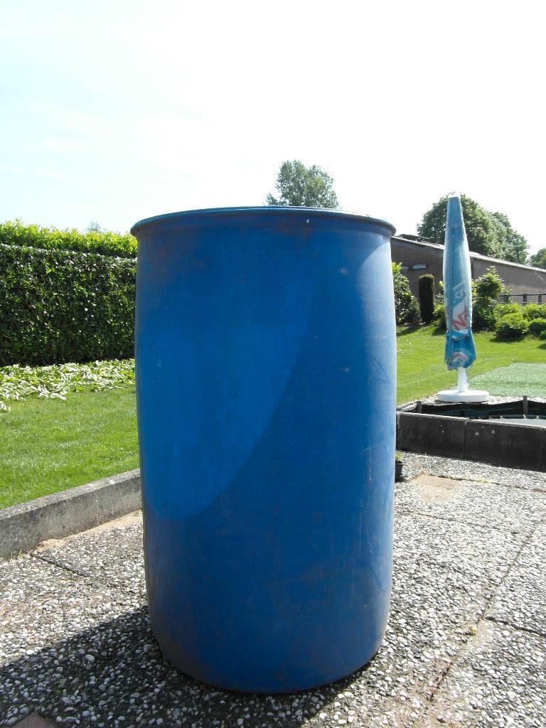 regenton blauw Ton kunststof 92 cm Hoog Elst (U), 150 liter of meer, Ophalen, Gebruikt, Kunststof