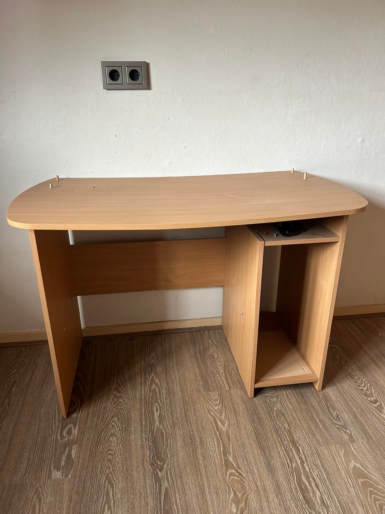 Bureau, Ophalen, Zo goed als nieuw