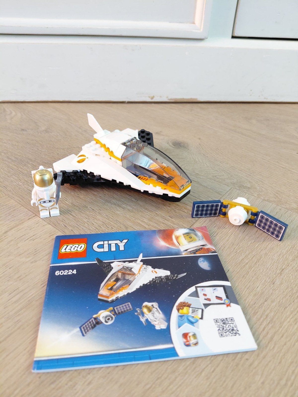 Lego City 60224 Ruimte Shuttle met Astronaut - Compleet, Lego, Ophalen of Verzenden, Inclusief instructies, Complete set