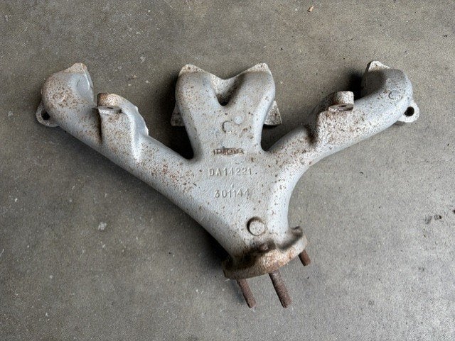 Triumph TR3-3A uitlaatspruitstuk, Ophalen