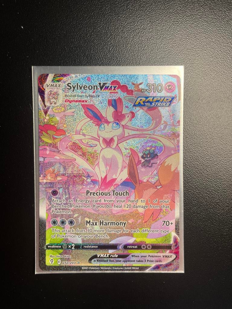 Sylveon VMAX Pokémon kaart, Hobby en Vrije tijd, Verzamelkaartspellen | Pokémon, Ophalen of Verzenden, Nieuw, Losse kaart, Foil